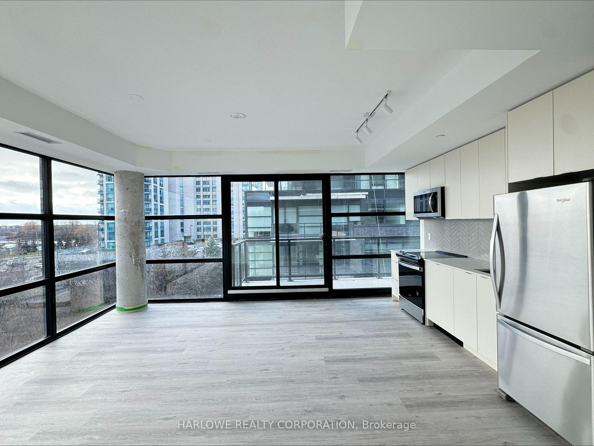 Photo 8 of Unit 443 E, 1610 Charles Street E, Whitby, Port Whitby — HOMEH