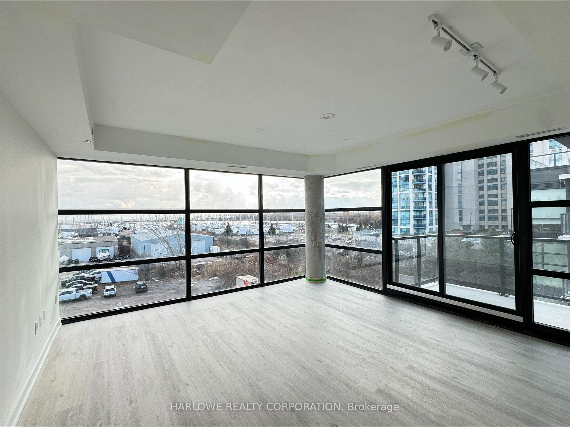 Photo 12 of Unit 443 E, 1610 Charles Street E, Whitby, Port Whitby — HOMEH