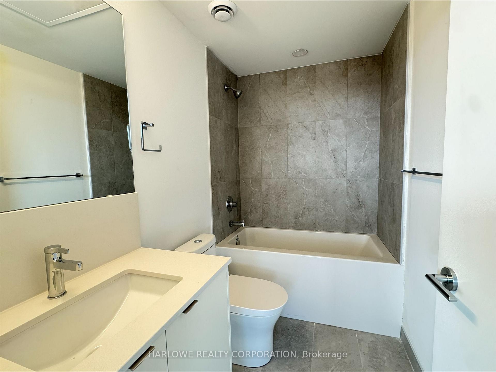 Photo 10 of Unit 443 E, 1610 Charles Street E, Whitby, Port Whitby — HOMEH