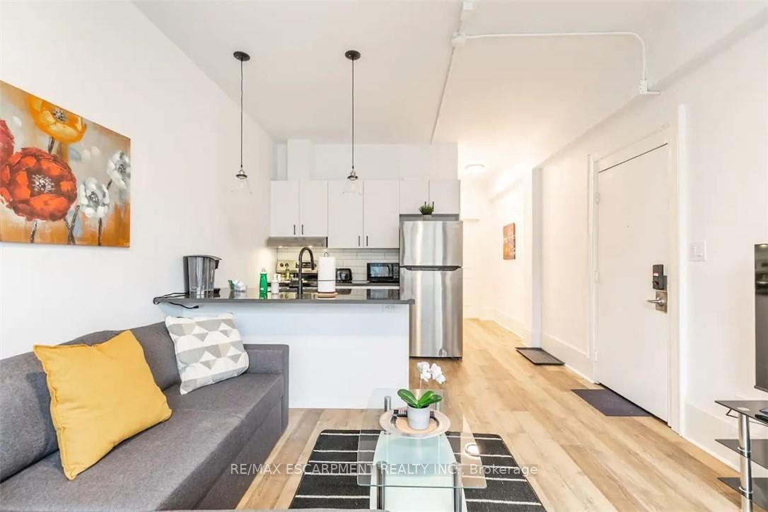 Photo 5 of Unit 202, 63 John Street S, Hamilton, Corktown — HOMEH