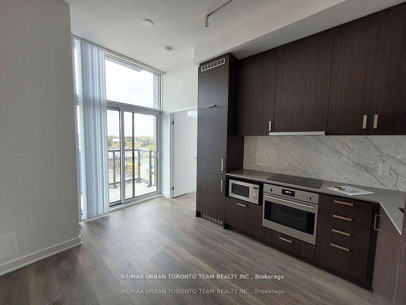 Photo 6 of Unit 220, 60 Honeycrisp Crescent, Vaughan, Vaughan Corporate Centre — HOMEH