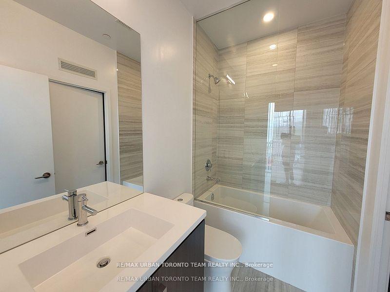 Photo 5 of Unit 220, 60 Honeycrisp Crescent, Vaughan, Vaughan Corporate Centre — HOMEH