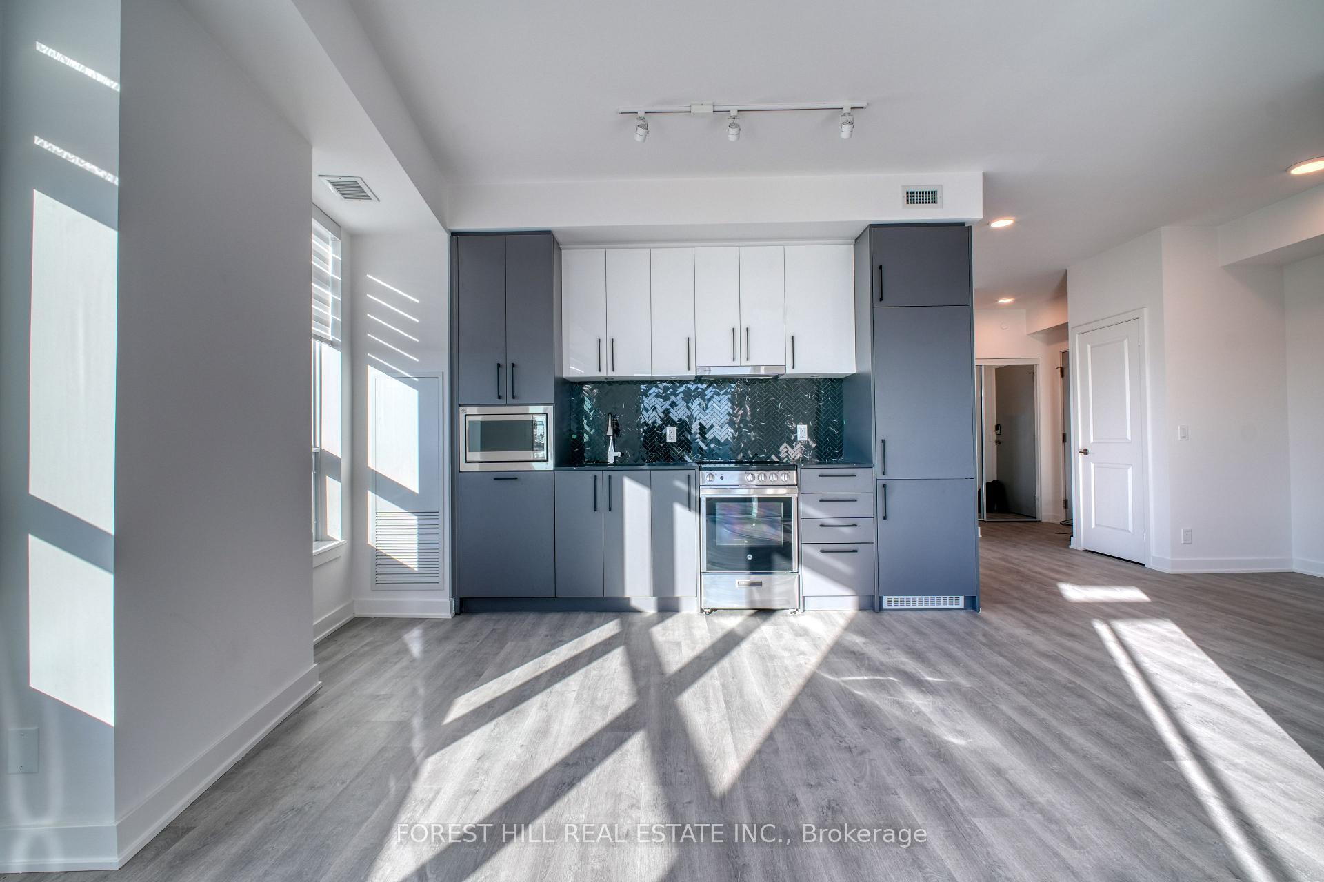 Photo 5 of Unit 1005, 30 Upper Mall Way, Vaughan, Brownridge — HOMEH