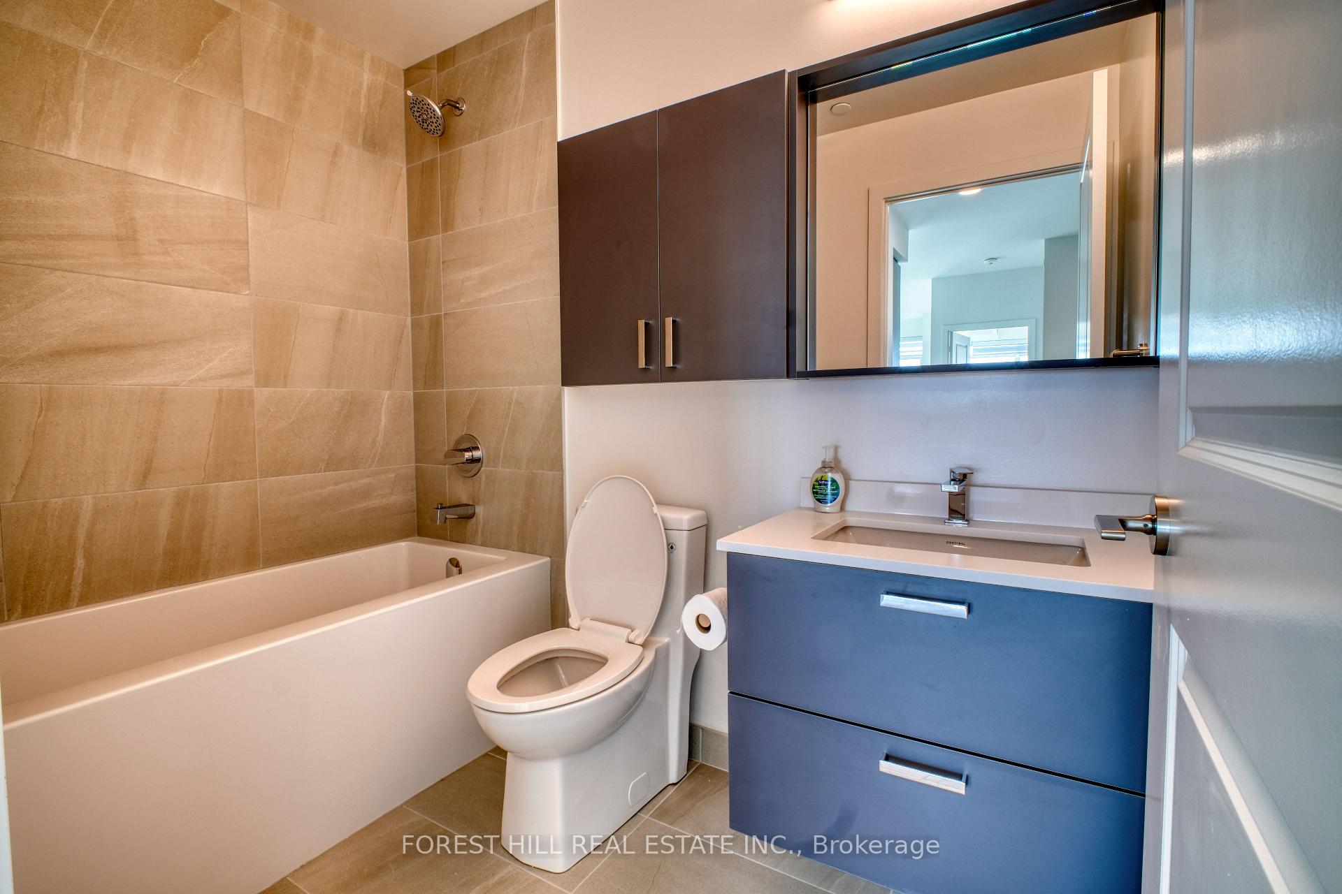 Photo 6 of Unit 1005, 30 Upper Mall Way, Vaughan, Brownridge — HOMEH