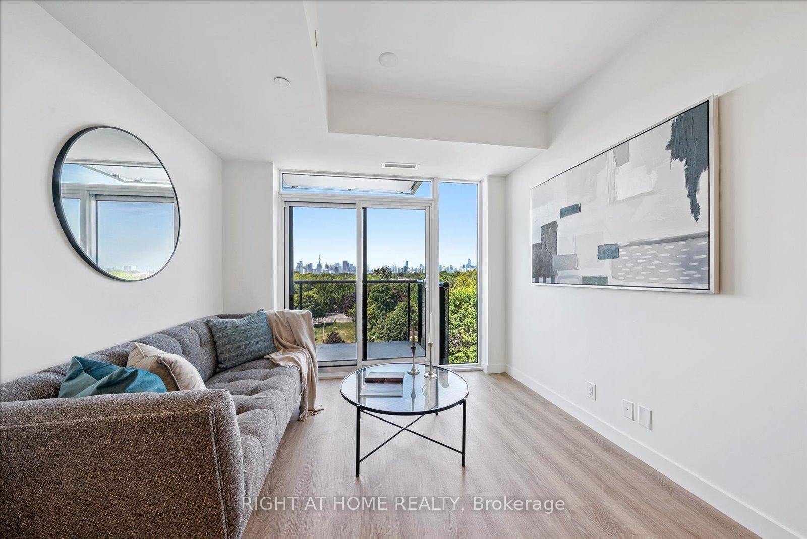 Photo 13 of Unit 713, 1050 Eastern Avenue, Toronto, The Beaches — HOMEH