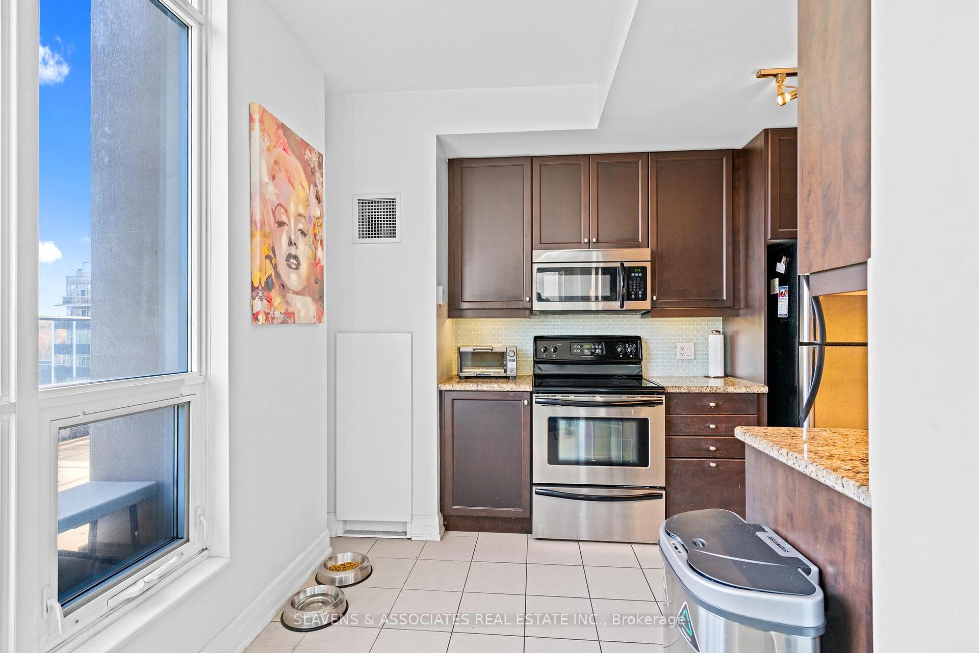 Photo 11 of Unit 406, 500 St. Clair Avenue W, Toronto, Humewood-Cedarvale — HOMEH