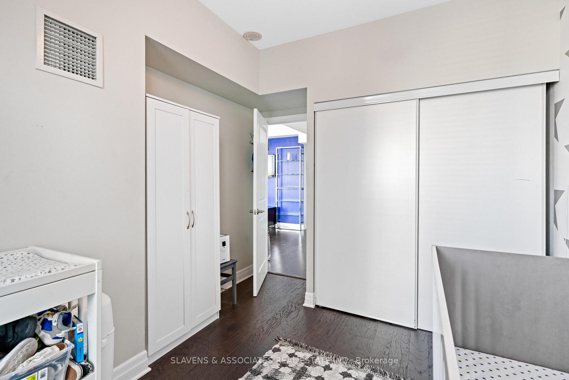 Photo 8 of Unit 406, 500 St. Clair Avenue W, Toronto, Humewood-Cedarvale — HOMEH