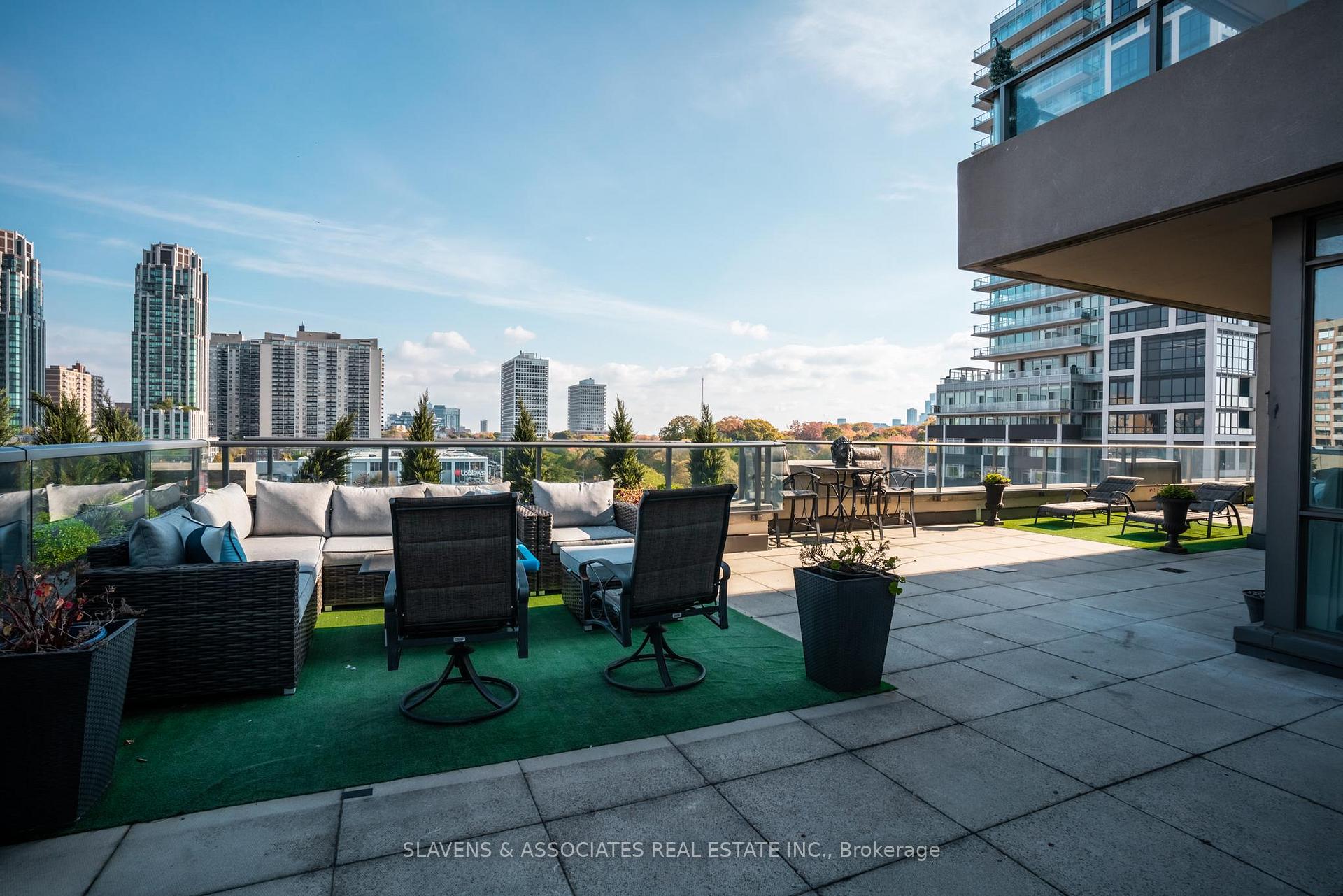 Photo 10 of Unit 406, 500 St. Clair Avenue W, Toronto, Humewood-Cedarvale — HOMEH