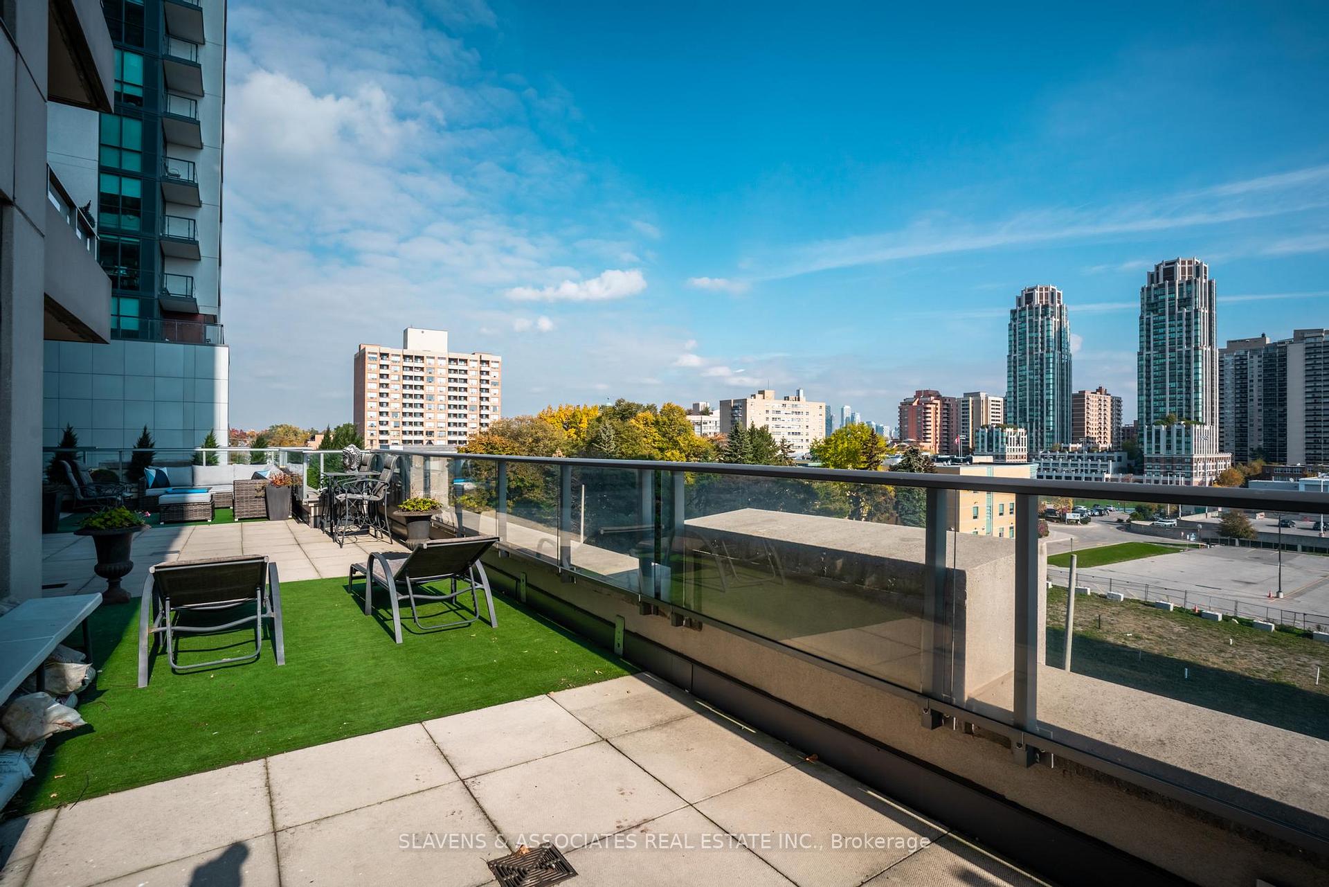 Photo 14 of Unit 406, 500 St. Clair Avenue W, Toronto, Humewood-Cedarvale — HOMEH