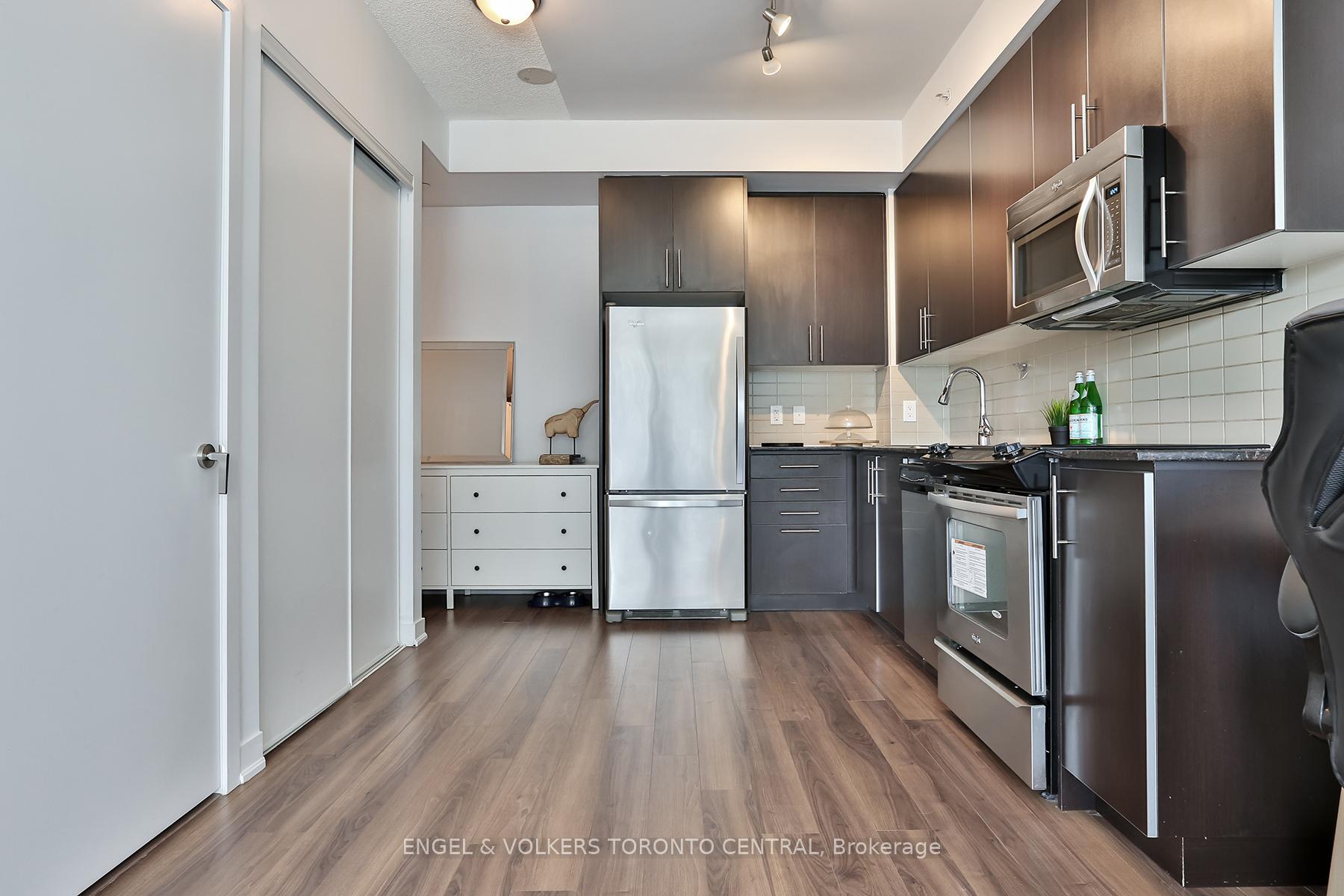 Photo 20 of Unit 1101, 60 Berwick Avenue, Toronto, Yonge-Eglinton — HOMEH