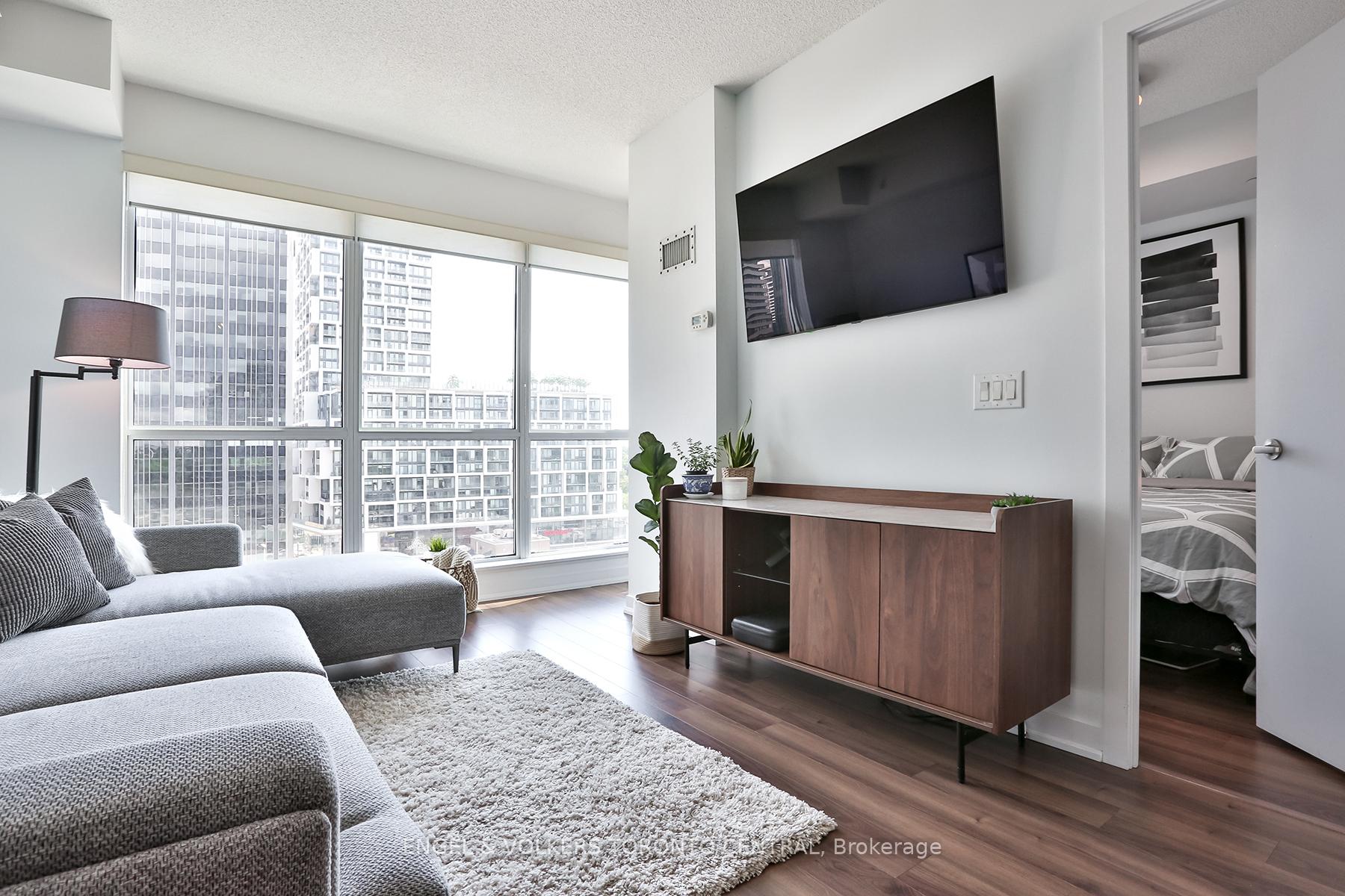 Photo 7 of Unit 1101, 60 Berwick Avenue, Toronto, Yonge-Eglinton — HOMEH