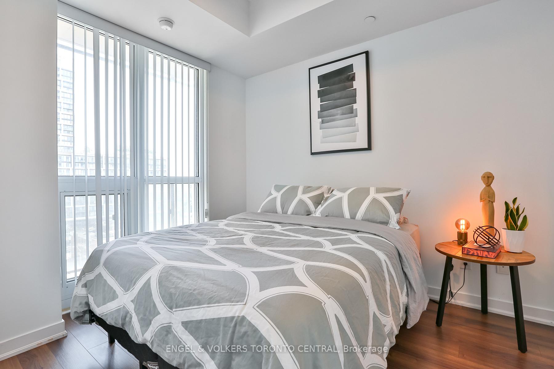 Photo 9 of Unit 1101, 60 Berwick Avenue, Toronto, Yonge-Eglinton — HOMEH