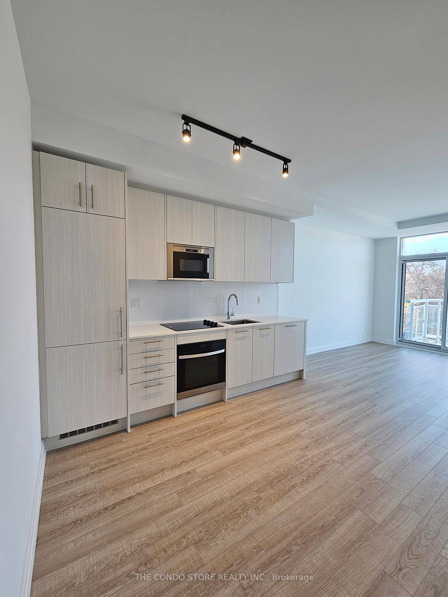 Photo 6 of Unit 301, 286 Main Street, Toronto, East End-Danforth — HOMEH