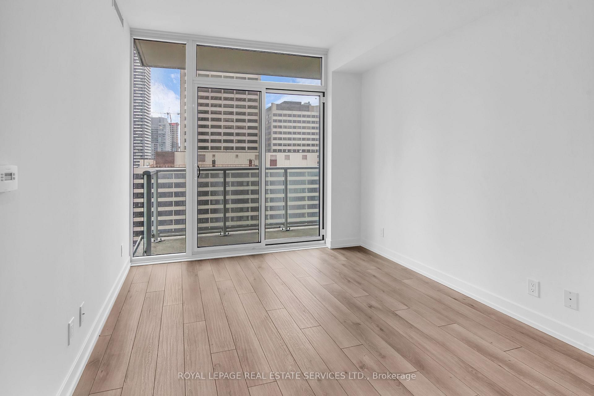 Photo 12 of Unit 1507, 33 Helendale Avenue, Toronto, Yonge-Eglinton — HOMEH