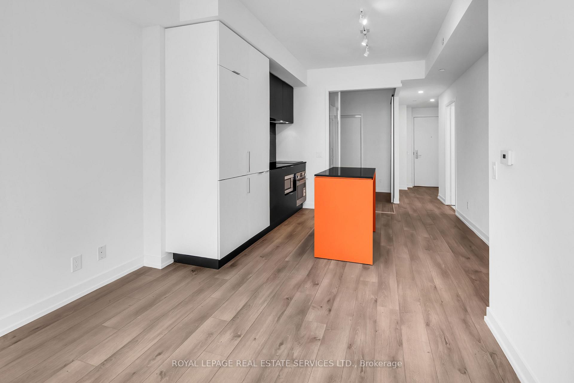 Photo 6 of Unit 1507, 33 Helendale Avenue, Toronto, Yonge-Eglinton — HOMEH