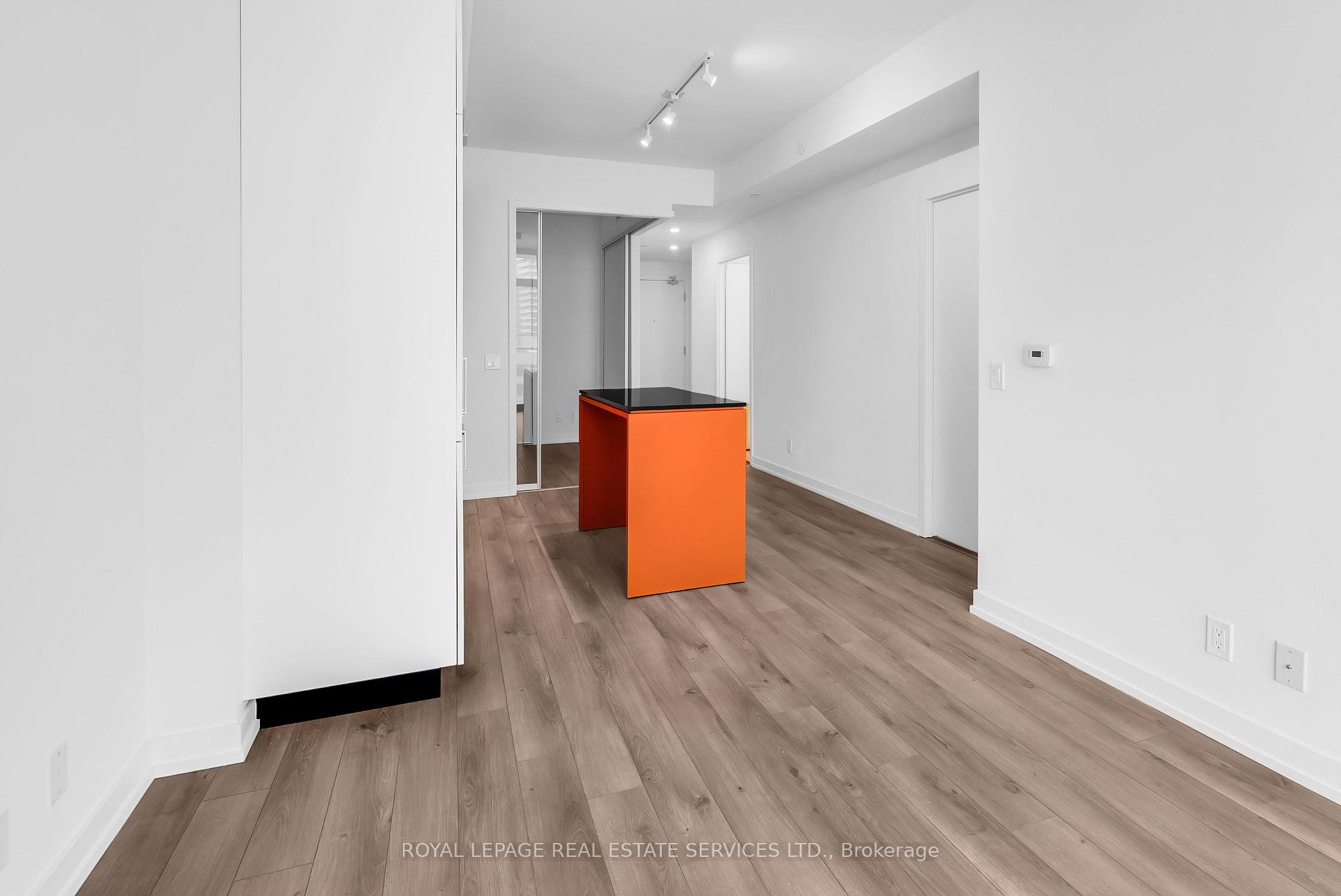Photo 7 of Unit 1507, 33 Helendale Avenue, Toronto, Yonge-Eglinton — HOMEH