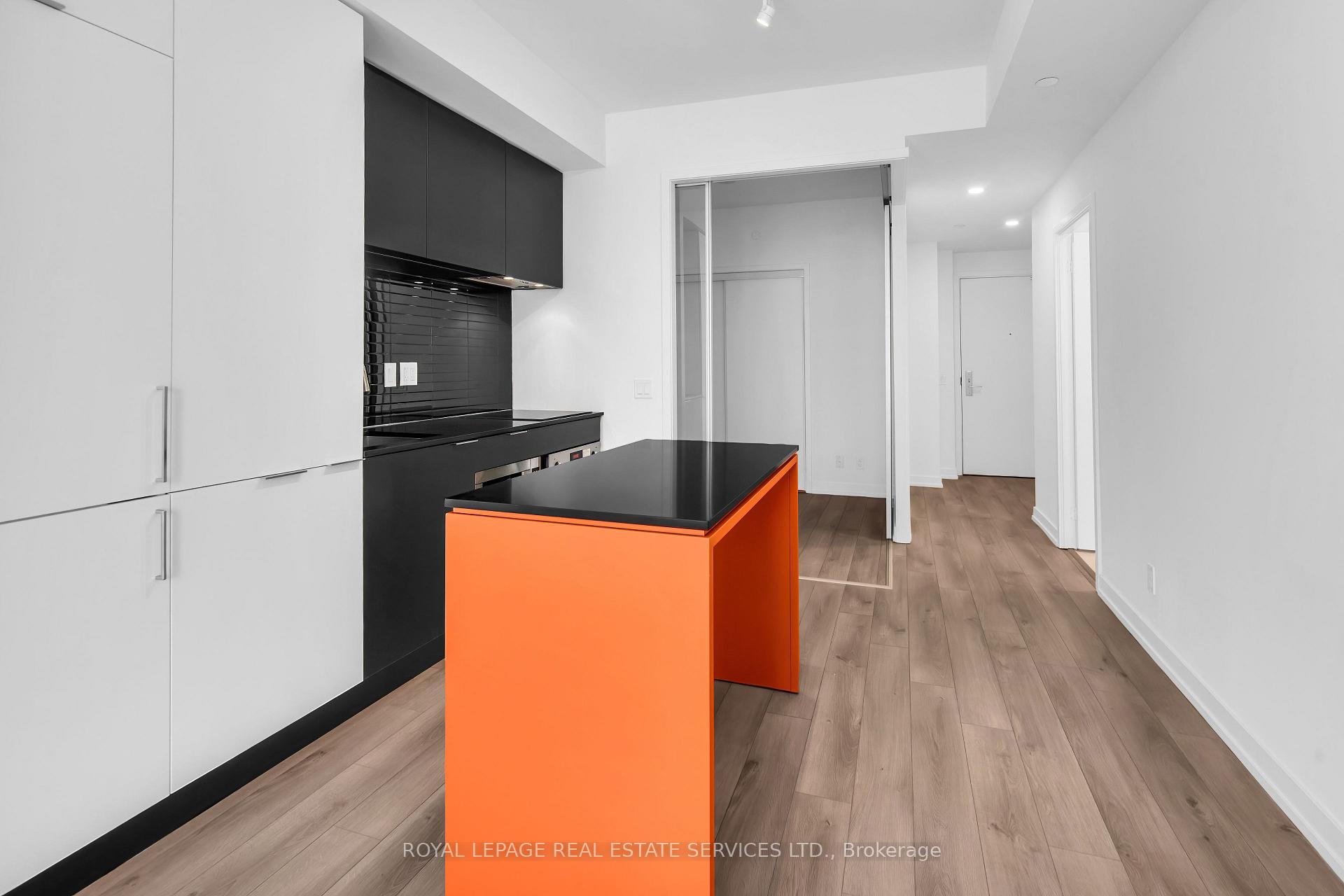 Photo 9 of Unit 1507, 33 Helendale Avenue, Toronto, Yonge-Eglinton — HOMEH