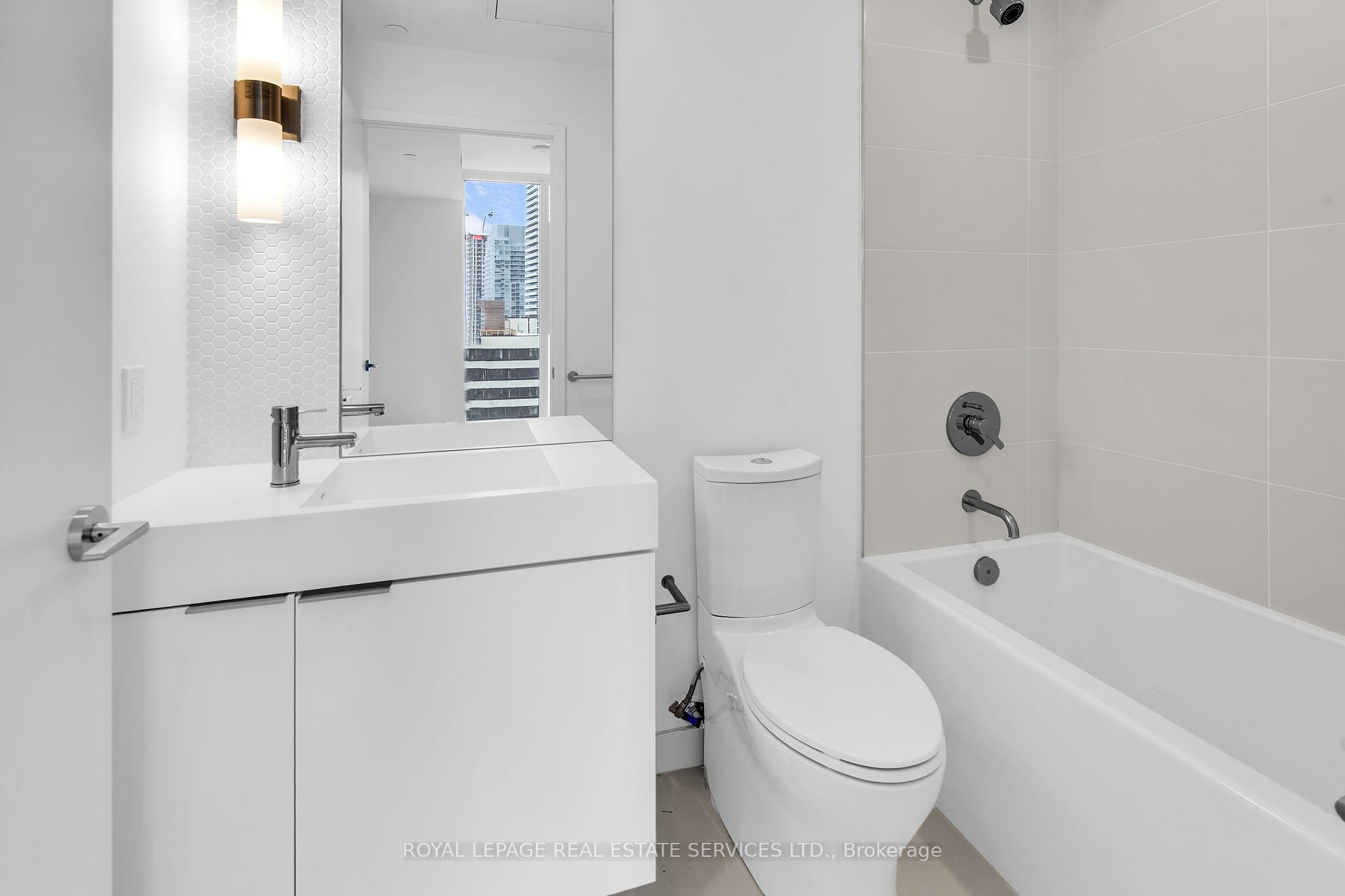 Photo 28 of Unit 1507, 33 Helendale Avenue, Toronto, Yonge-Eglinton — HOMEH