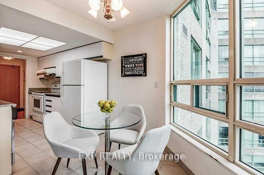 Photo 11 of Unit 918, 7805 Bayview Avenue, Markham, Aileen-Willowbrook — HOMEH