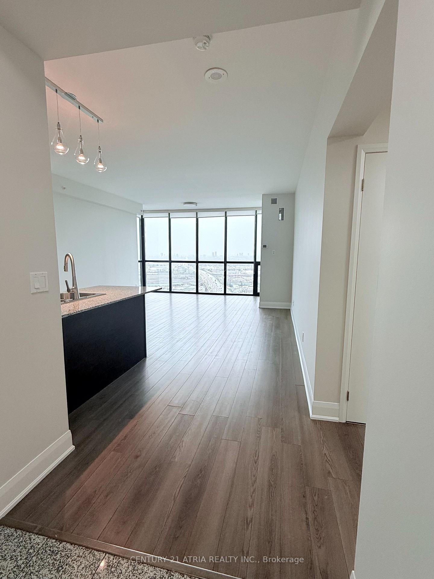 Photo 7 of Unit 2608, 2900 Highway 7, Vaughan, Concord — HOMEH