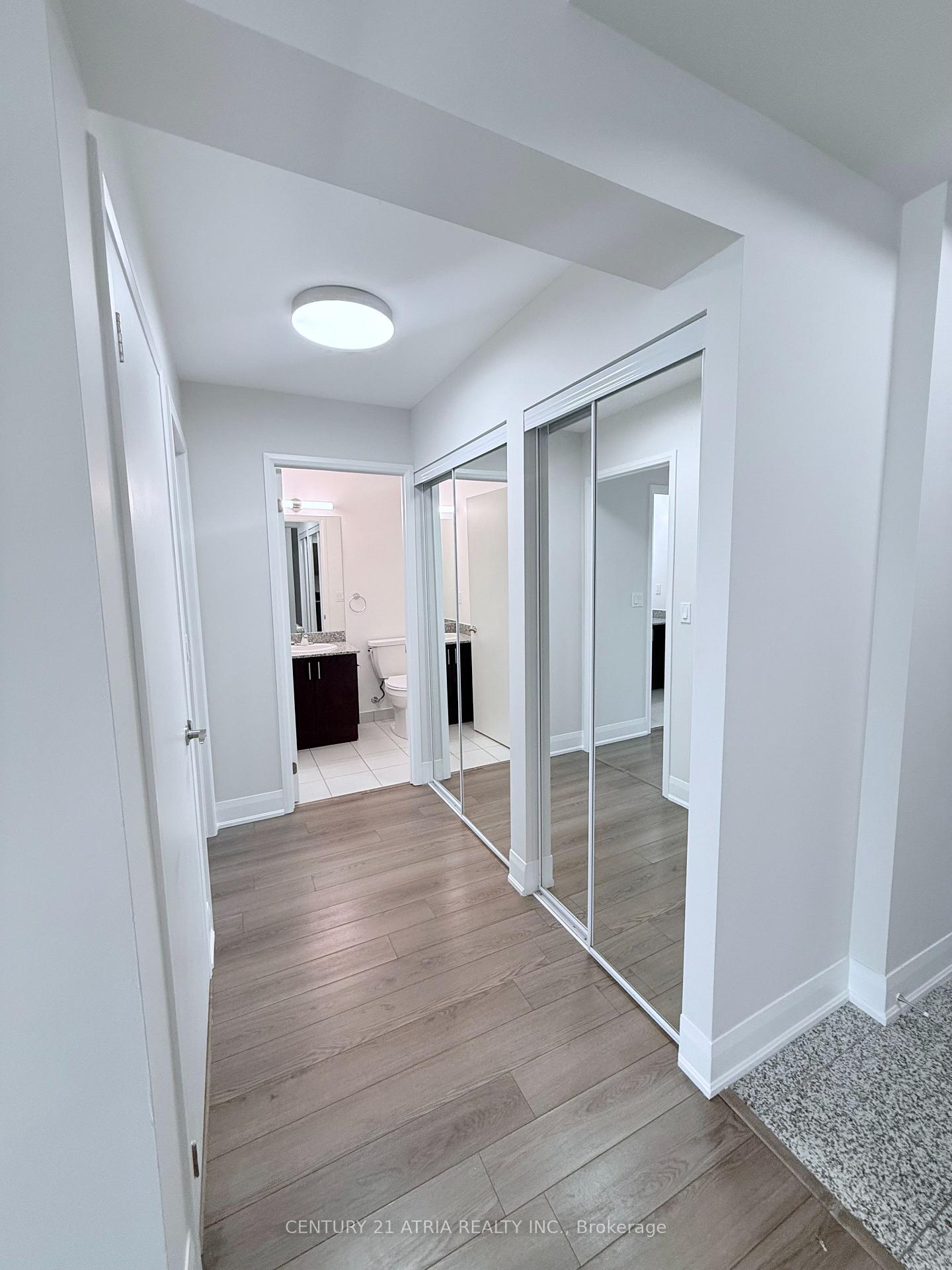 Photo 3 of Unit 2608, 2900 Highway 7, Vaughan, Concord — HOMEH