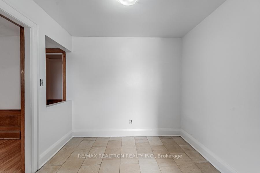 Photo 5 of Unit 51, 8 Kingston Road, Toronto, Woodbine Corridor — HOMEH