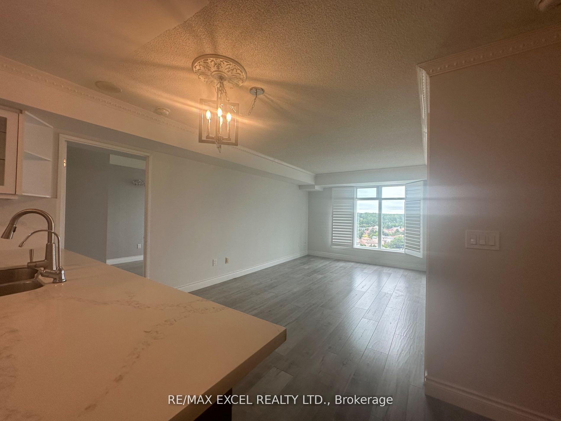 Photo 6 of Unit 1506, 135 Pond Drive, Markham, Commerce Valley — HOMEH