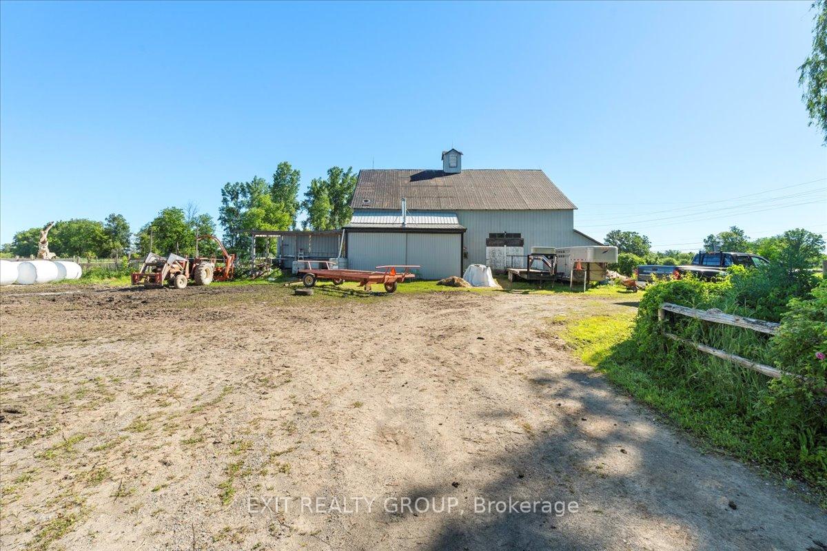 Photo 2 of 1599 Highway 37, Belleville, Thurlow Ward — HOMEH
