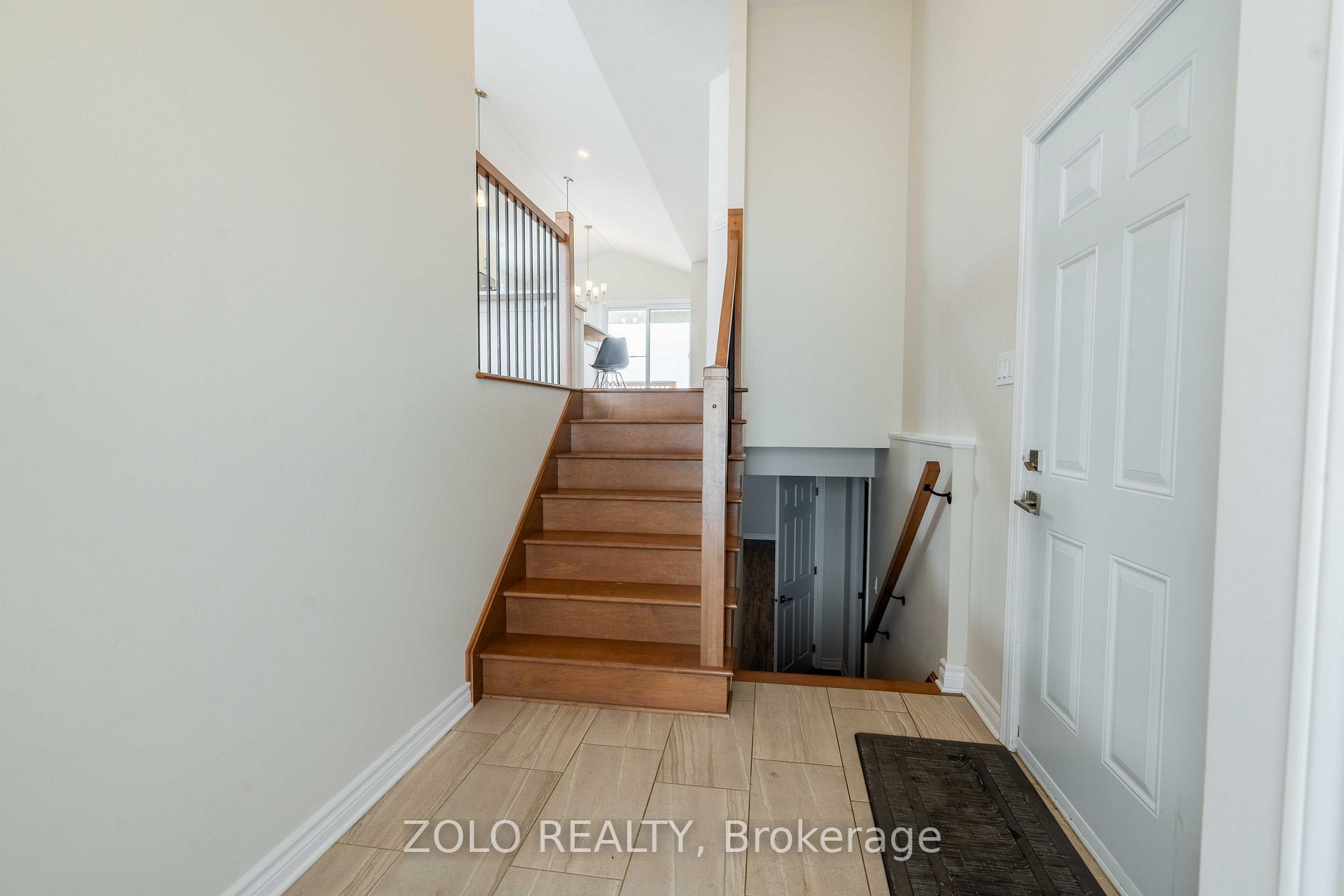 Photo 4 of 2360 Watson Crescent W, Cornwall — HOMEH