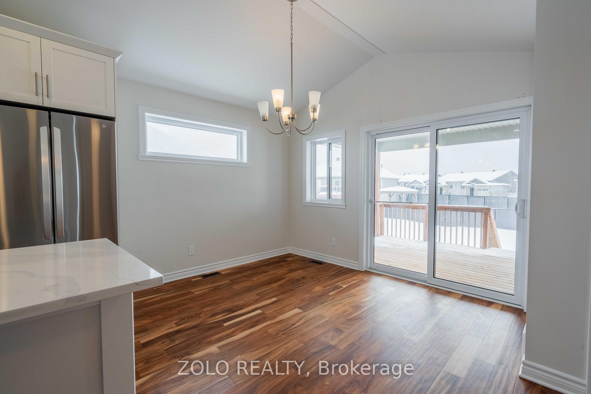 Photo 11 of 2360 Watson Crescent W, Cornwall — HOMEH