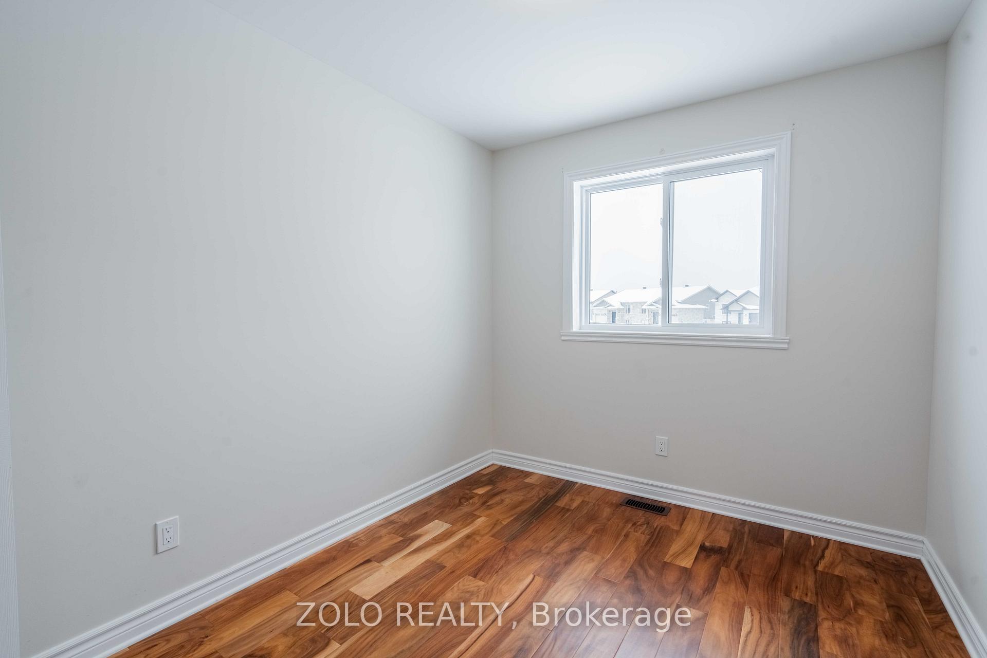Photo 12 of 2360 Watson Crescent W, Cornwall — HOMEH