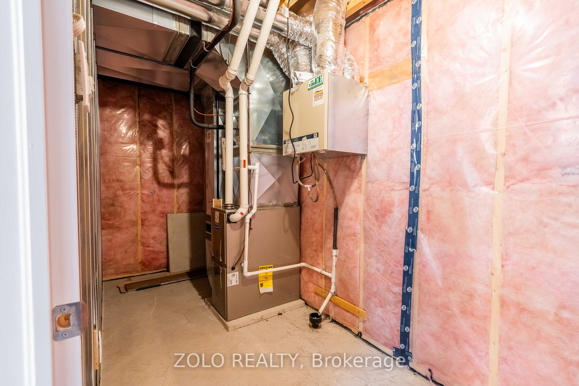 Photo 33 of 2360 Watson Crescent W, Cornwall — HOMEH