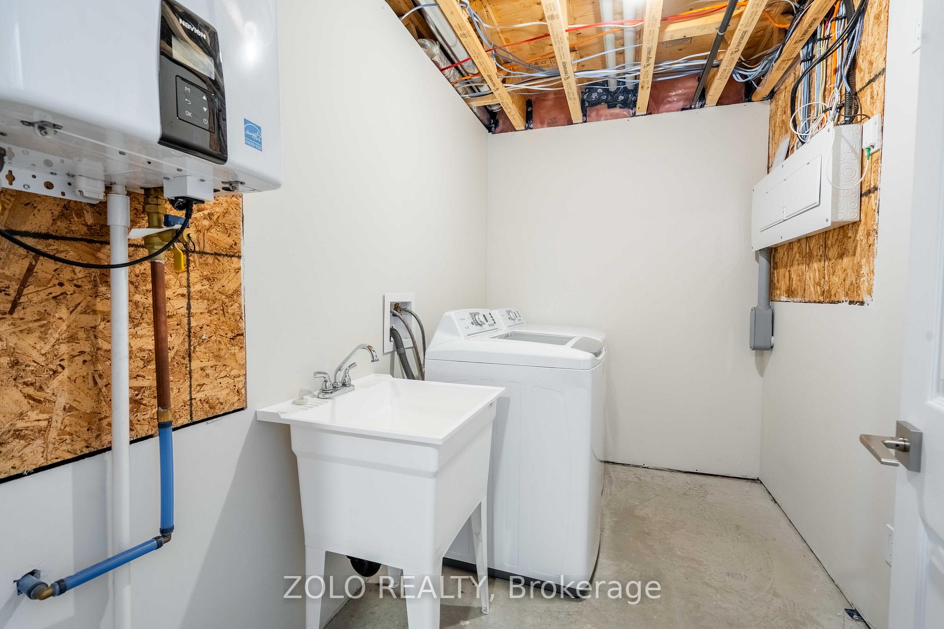 Photo 34 of 2360 Watson Crescent W, Cornwall — HOMEH