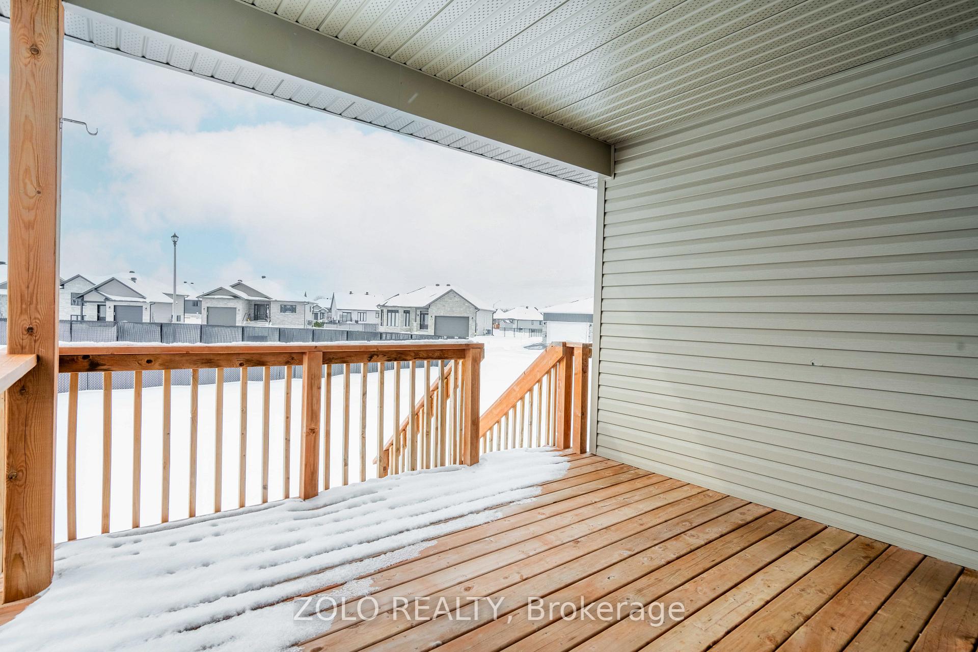 Photo 37 of 2360 Watson Crescent W, Cornwall — HOMEH