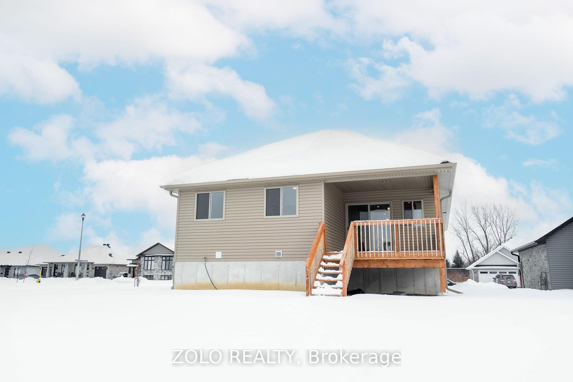 Photo 38 of 2360 Watson Crescent W, Cornwall — HOMEH