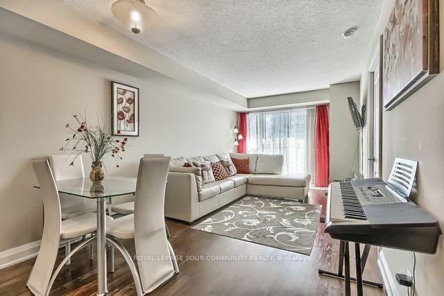 Photo 11 of Unit 414, 30 North Park Road, Vaughan, Beverley Glen — HOMEH