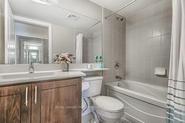 Photo 17 of Unit 414, 30 North Park Road, Vaughan, Beverley Glen — HOMEH