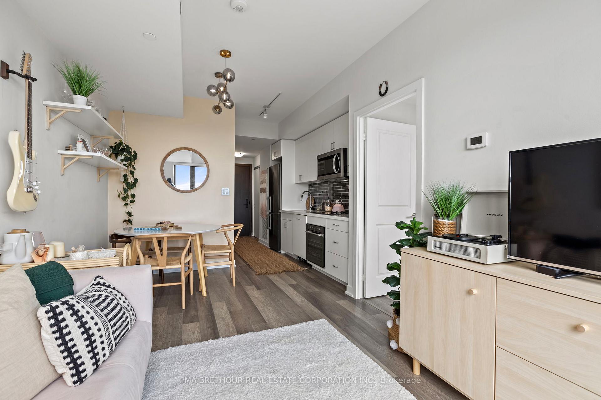 Photo 18 of Unit 803, 2799 Kingston Road, Scarborough, Cliffcrest — HOMEH