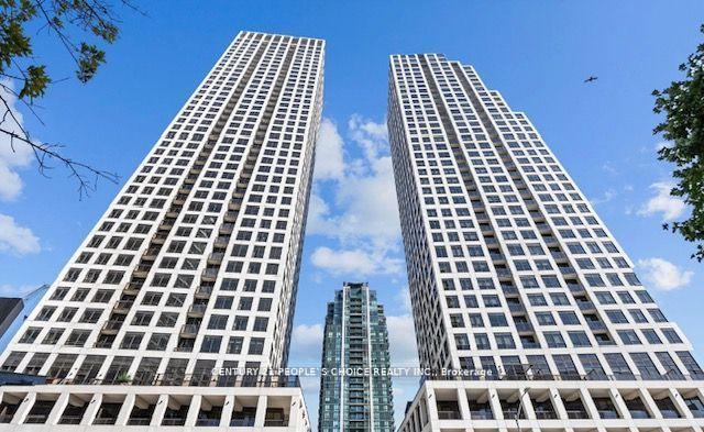 Front of Unit 2410, 30 Elm Drive W
