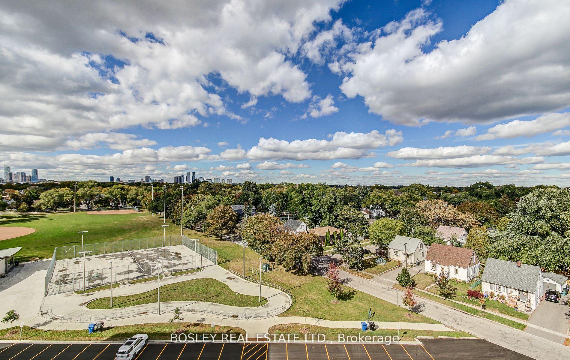 Photo 12 of Unit 707, 7 Smith Crescent, Etobicoke, Stonegate-Queensway — HOMEH