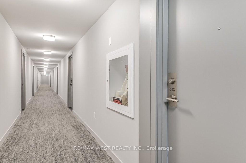 Photo 6 of Unit 513, 859 The Queensway, Etobicoke, Stonegate-Queensway — HOMEH