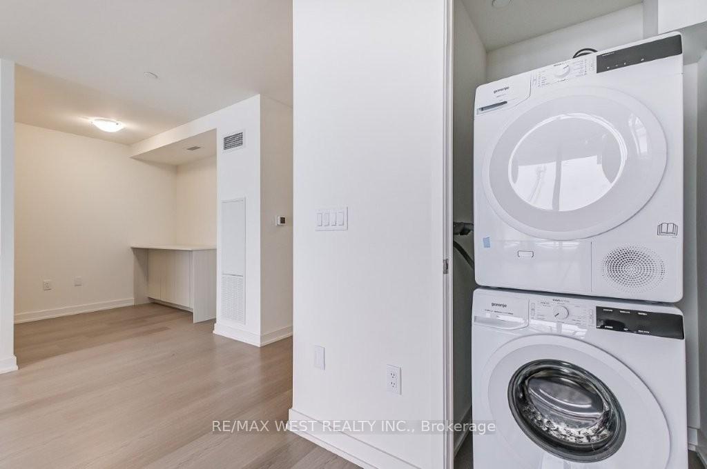 Photo 23 of Unit 513, 859 The Queensway, Etobicoke, Stonegate-Queensway — HOMEH