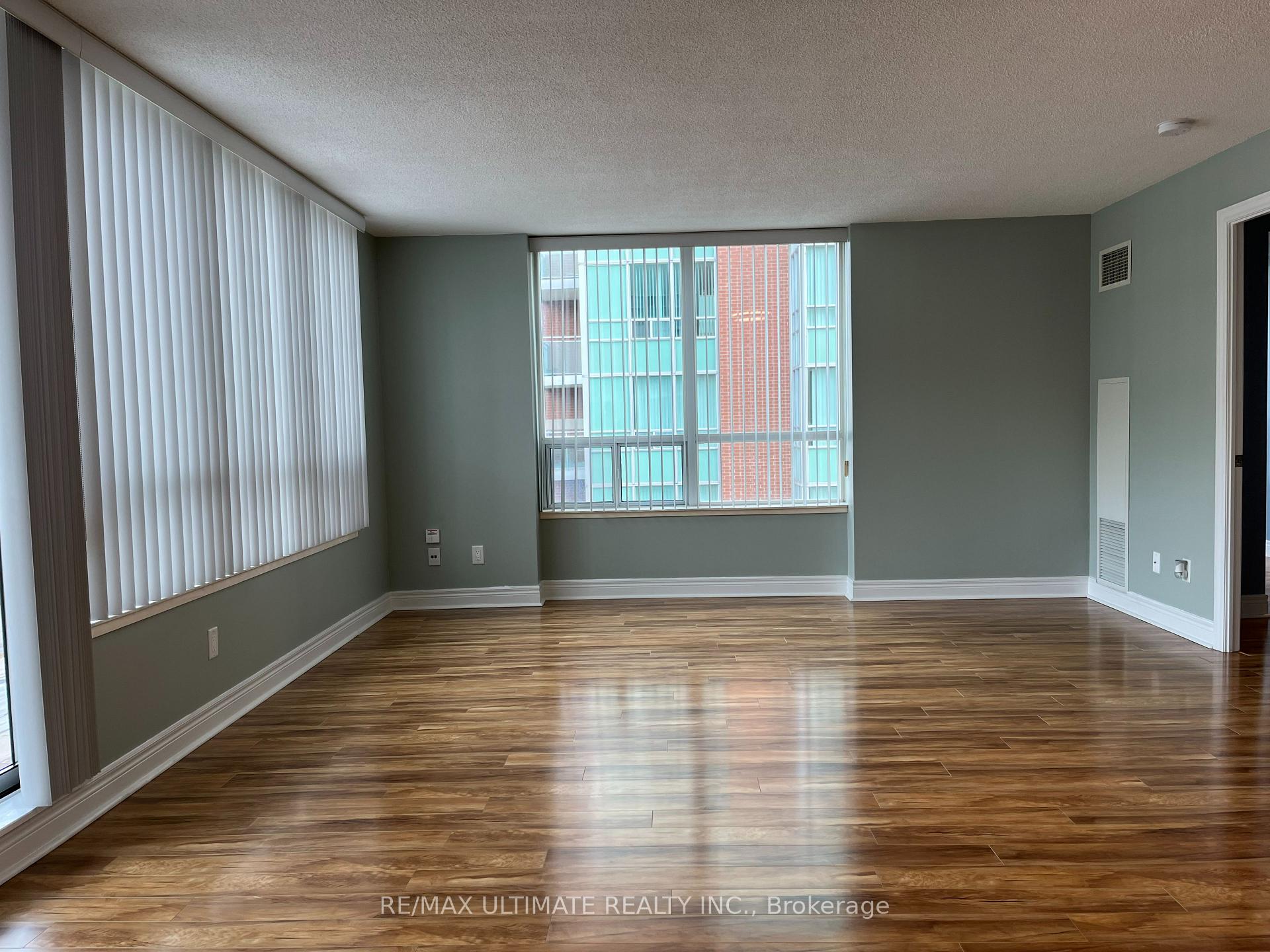 Photo 13 of Unit 818, 48 Suncrest Boulevard, Markham, Commerce Valley — HOMEH