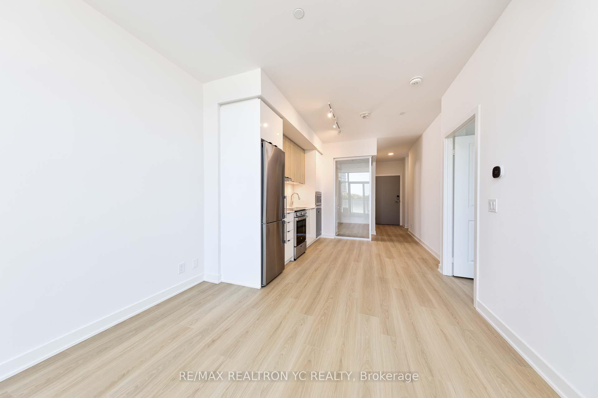 Photo 6 of Unit A205, 30 Upper Mall Way, Vaughan, Brownridge — HOMEH