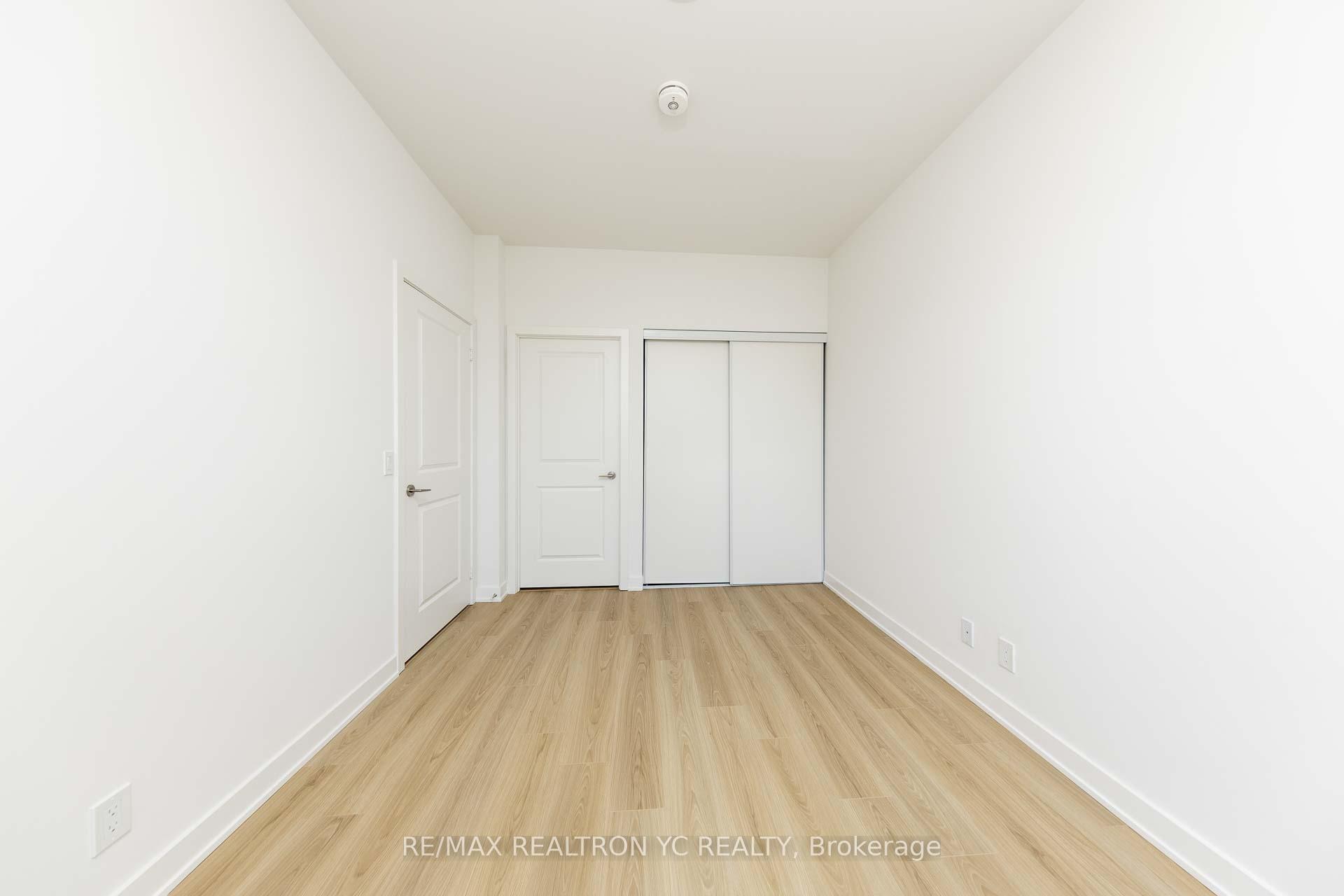 Photo 5 of Unit A205, 30 Upper Mall Way, Vaughan, Brownridge — HOMEH