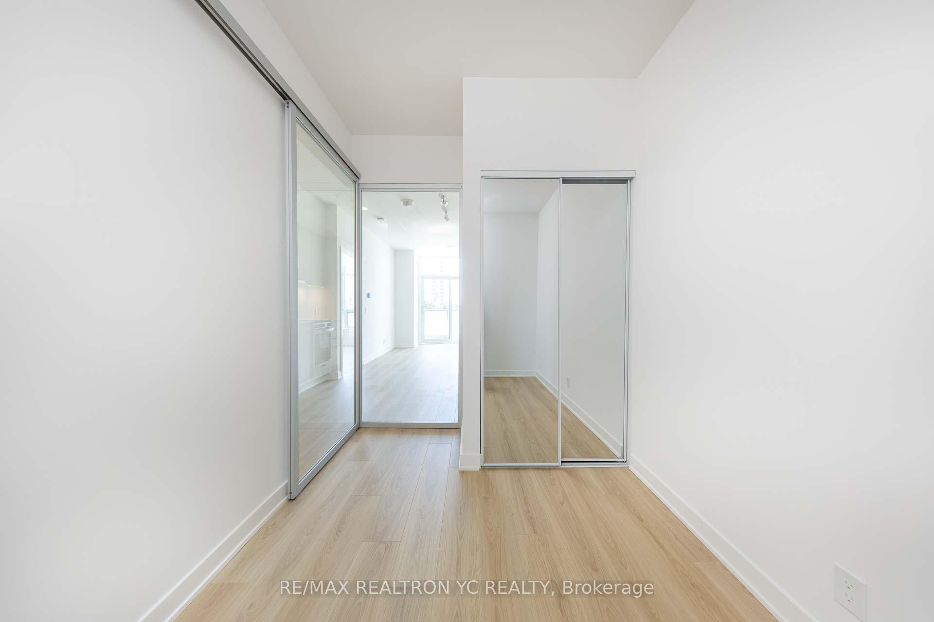 Photo 8 of Unit A205, 30 Upper Mall Way, Vaughan, Brownridge — HOMEH