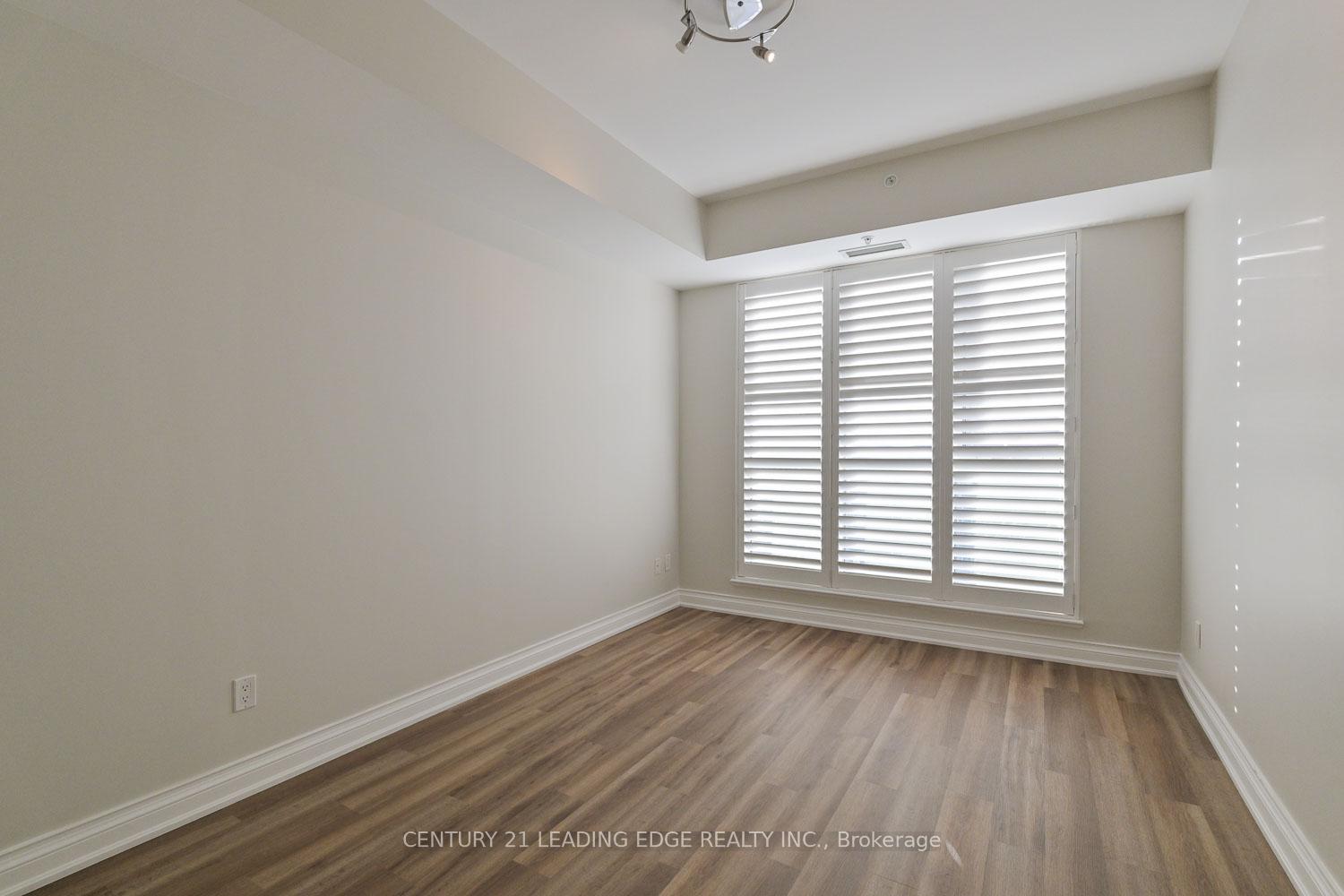 Photo 11 of Unit 302, 68 Main Street N, Markham, Old Markham Village — HOMEH