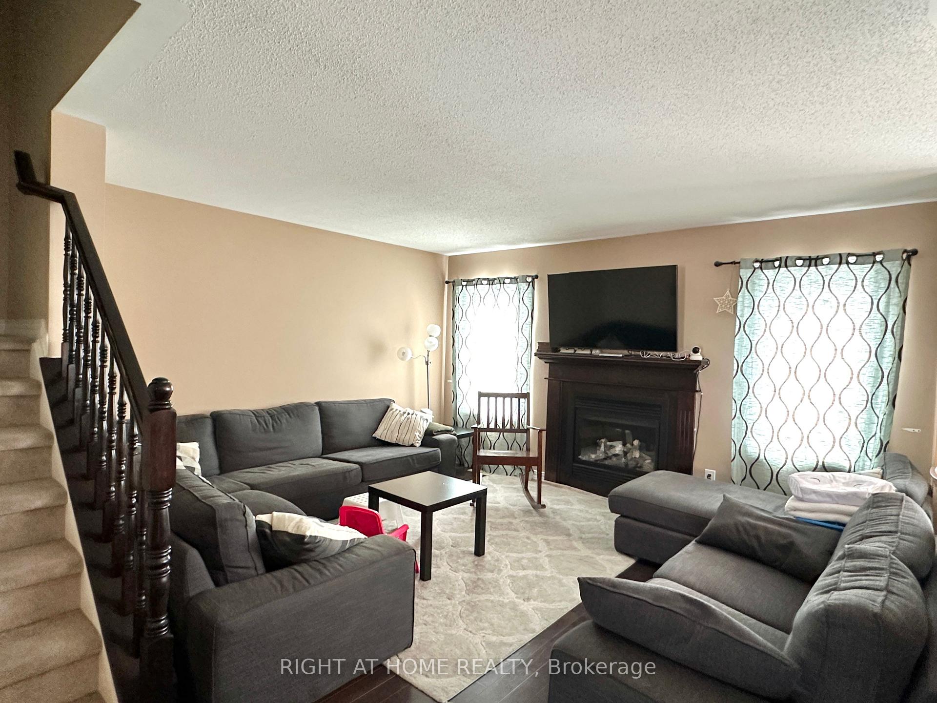 Photo 2 of 631 Paul Metivier Drive, Ottawa, Barrhaven - Strandherd — HOMEH