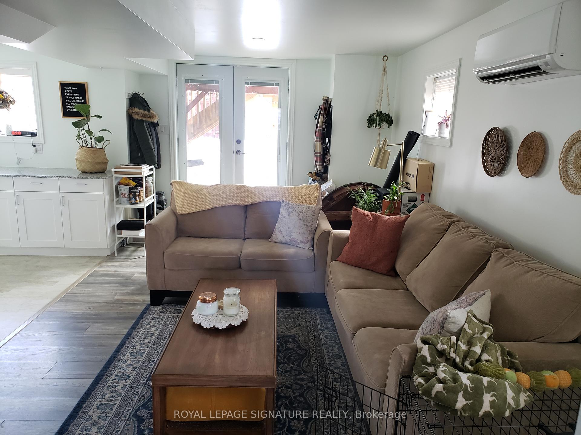 Photo 11 of Unit B, 155 Hanmer Street, Barrie, East Bayfield — HOMEH