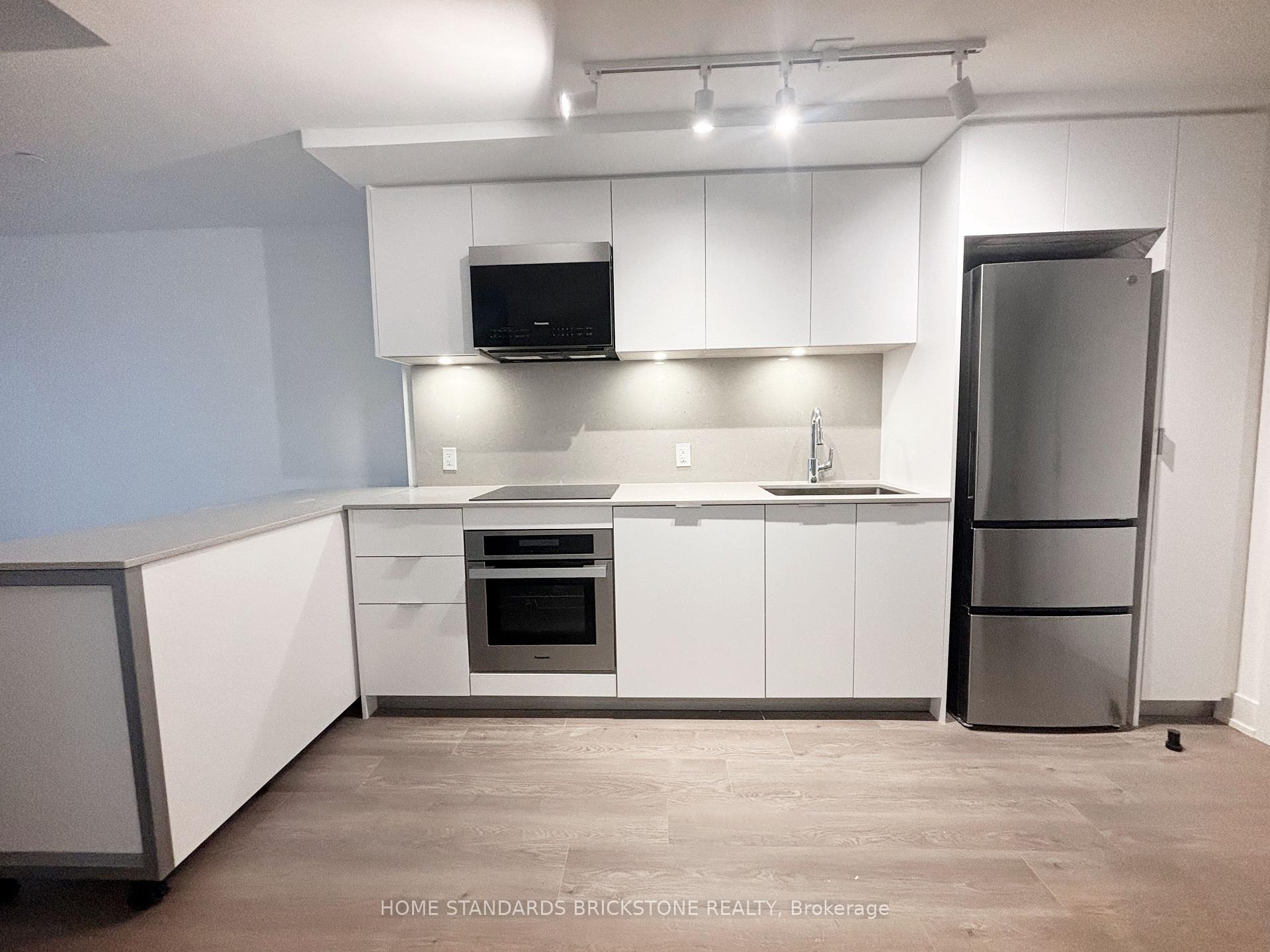 Photo 12 of Unit 1903, 8 Cedarland Drive, Markham, Unionville — HOMEH